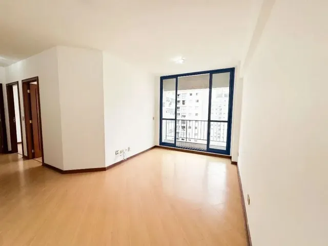 Apartamento 3 quartos e 2 banheiros, à venda, no bairro Bigorrilho em Curitiba