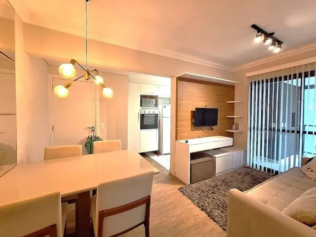 Apartamento 1 quarto e 1 banheiro, para alugar, no bairro Bigorrilho em Curitiba