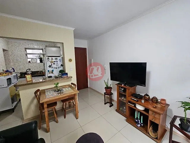 Apartamento 3 quartos e 2 banheiros, à venda, no bairro Menino Deus em Porto Alegre