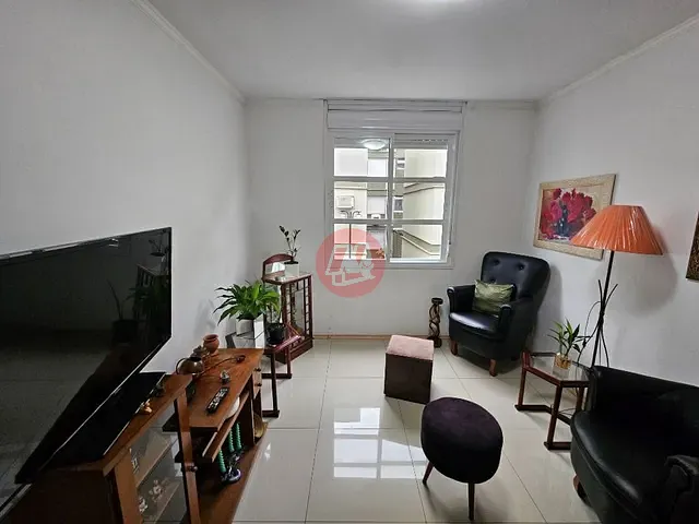 Apartamento 3 quartos e 2 banheiros, à venda, no bairro Menino Deus em Porto Alegre