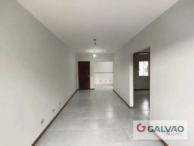 Apartamento 2 quartos e 1 banheiro, para alugar, no bairro Boa Vista em Curitiba