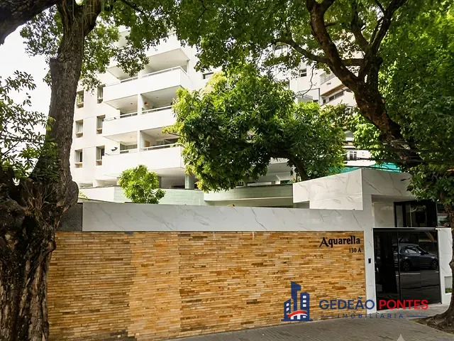 Apartamento 4 quartos e 2 banheiros, à venda, no bairro Espinheiro em Recife