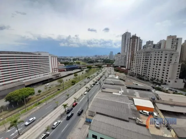 Apartamento 3 quartos e 2 banheiros, à venda, no bairro Cristo Rei em Curitiba