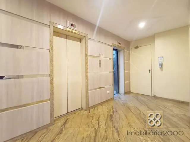 Apartamento 1 quarto e 1 banheiro, para alugar, no bairro Cristo Rei em Curitiba