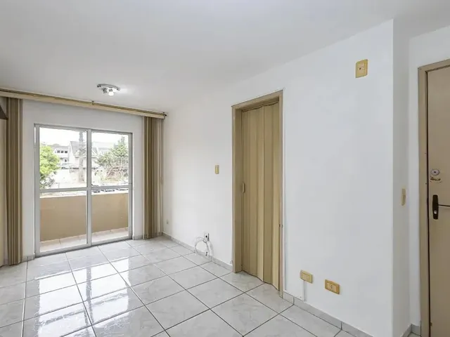 Apartamento 2 quartos e 1 banheiro, à venda, no bairro Portão em Curitiba