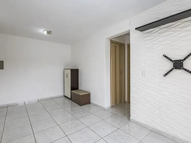 Apartamento 2 quartos e 1 banheiro, à venda, no bairro Portão em Curitiba