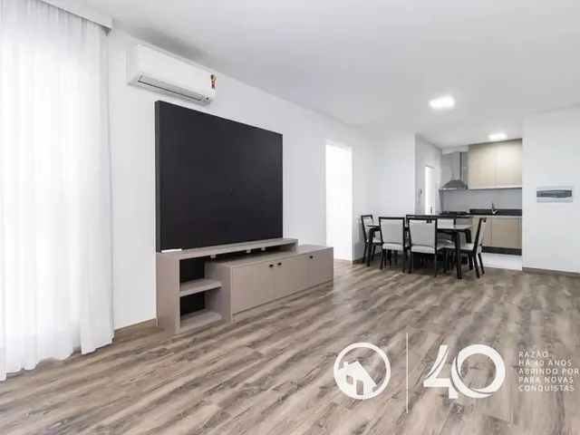 Apartamento 2 quartos e 1 banheiro, para alugar, no bairro Cristo Rei em Curitiba