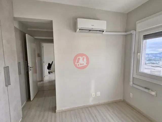 Apartamento 2 quartos e 2 banheiros, à venda ou para alugar, no bairro Santo Antônio em Porto Alegre