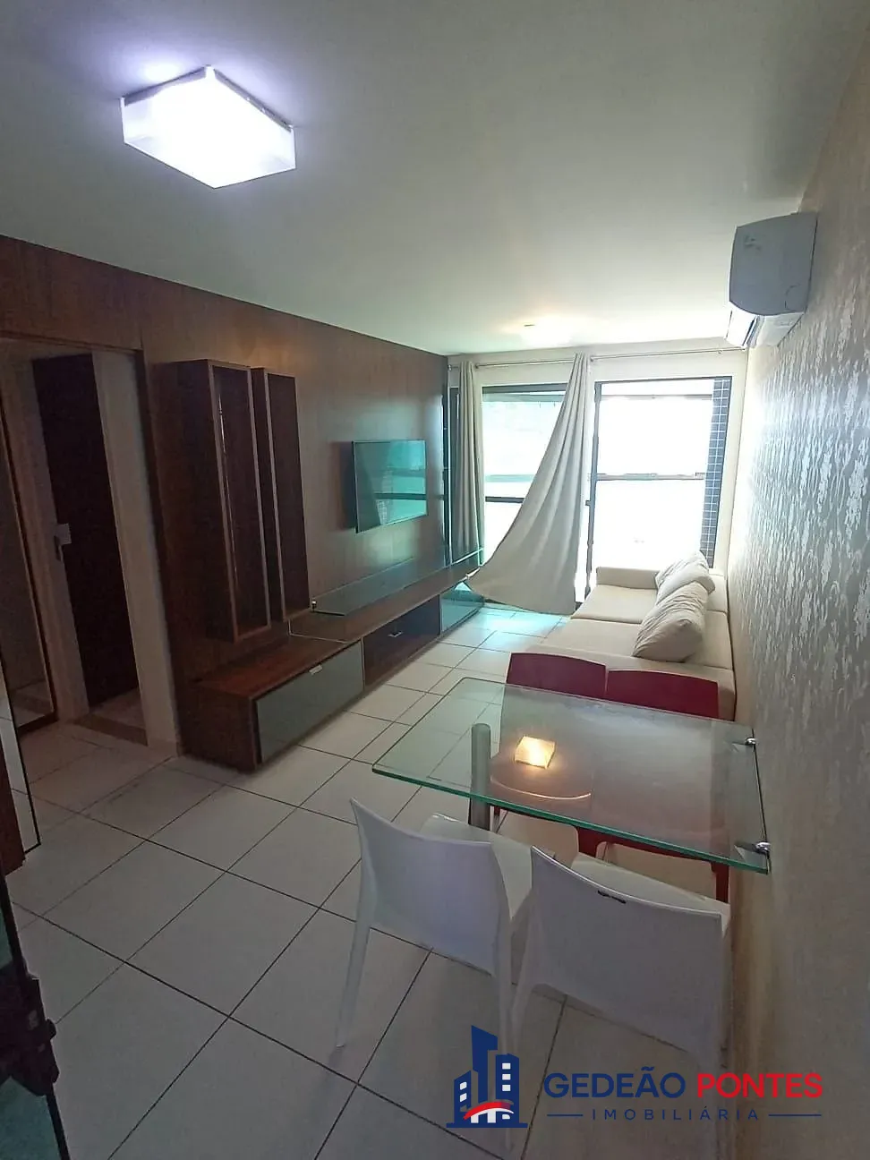 Apartamento, 1 quarto, 43 m² - Foto 2