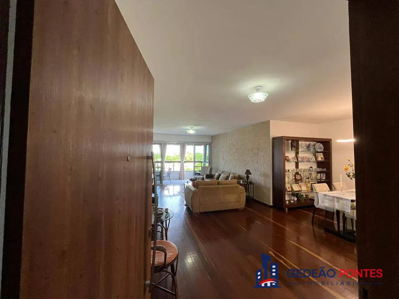 Apartamento, 4 quartos, 185 m² - Foto 2