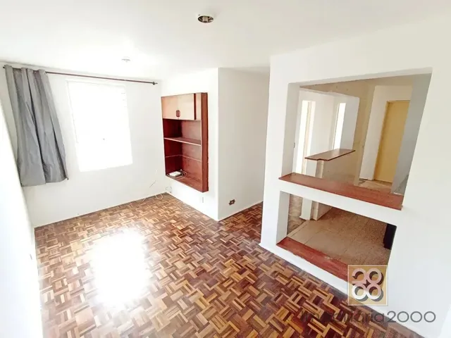 Apartamento 2 quartos e 1 banheiro, para alugar, no bairro Novo Mundo em Curitiba