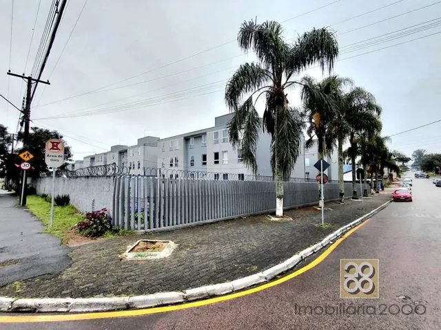 Apartamento 2 quartos e 1 banheiro, para alugar, no bairro Novo Mundo em Curitiba