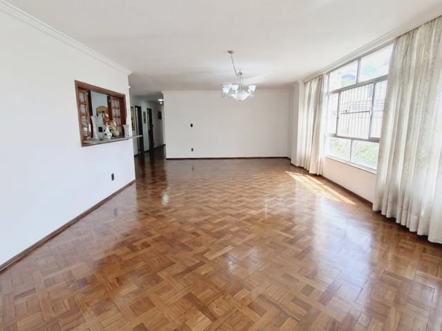 Apartamento com 190m² 3 quartos e 4 banheiros, à venda, no bairro Jardim Paulista em São Paulo