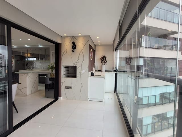 Apartamento com 155m² 3 quartos e 5 banheiros, à venda, no bairro Jardim das Acácias em São Paulo