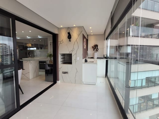 Apartamento com 155m² 3 quartos e 5 banheiros, à venda, no bairro Jardim das Acácias em São Paulo