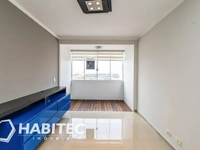 Apartamento 3 quartos e 2 banheiros, para alugar, no bairro Cabral em Curitiba