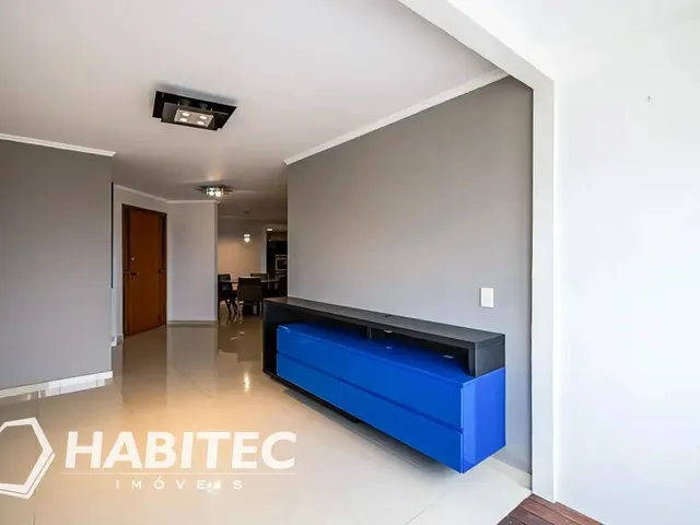 Apartamento 3 quartos e 2 banheiros, para alugar, no bairro Cabral em Curitiba
