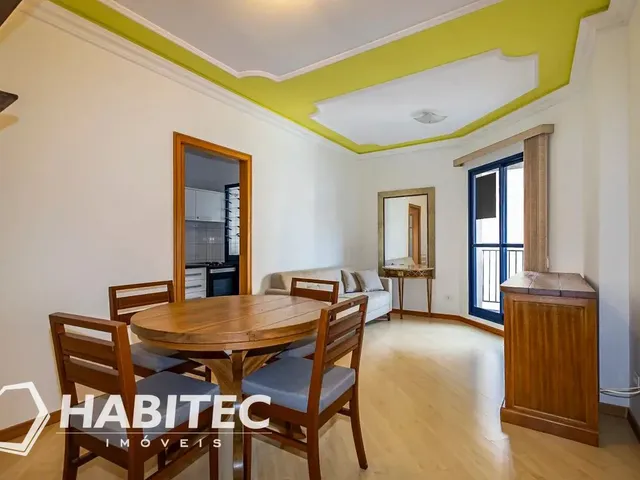 Apartamento 1 quarto e 1 banheiro, para alugar, no bairro Centro em Curitiba