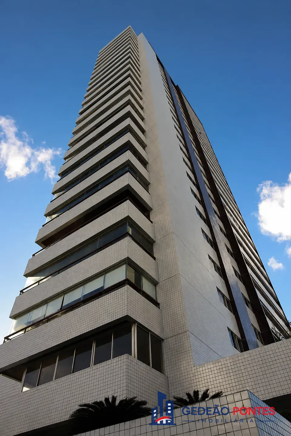Apartamento, 3 quartos, 276 m² - Foto 2