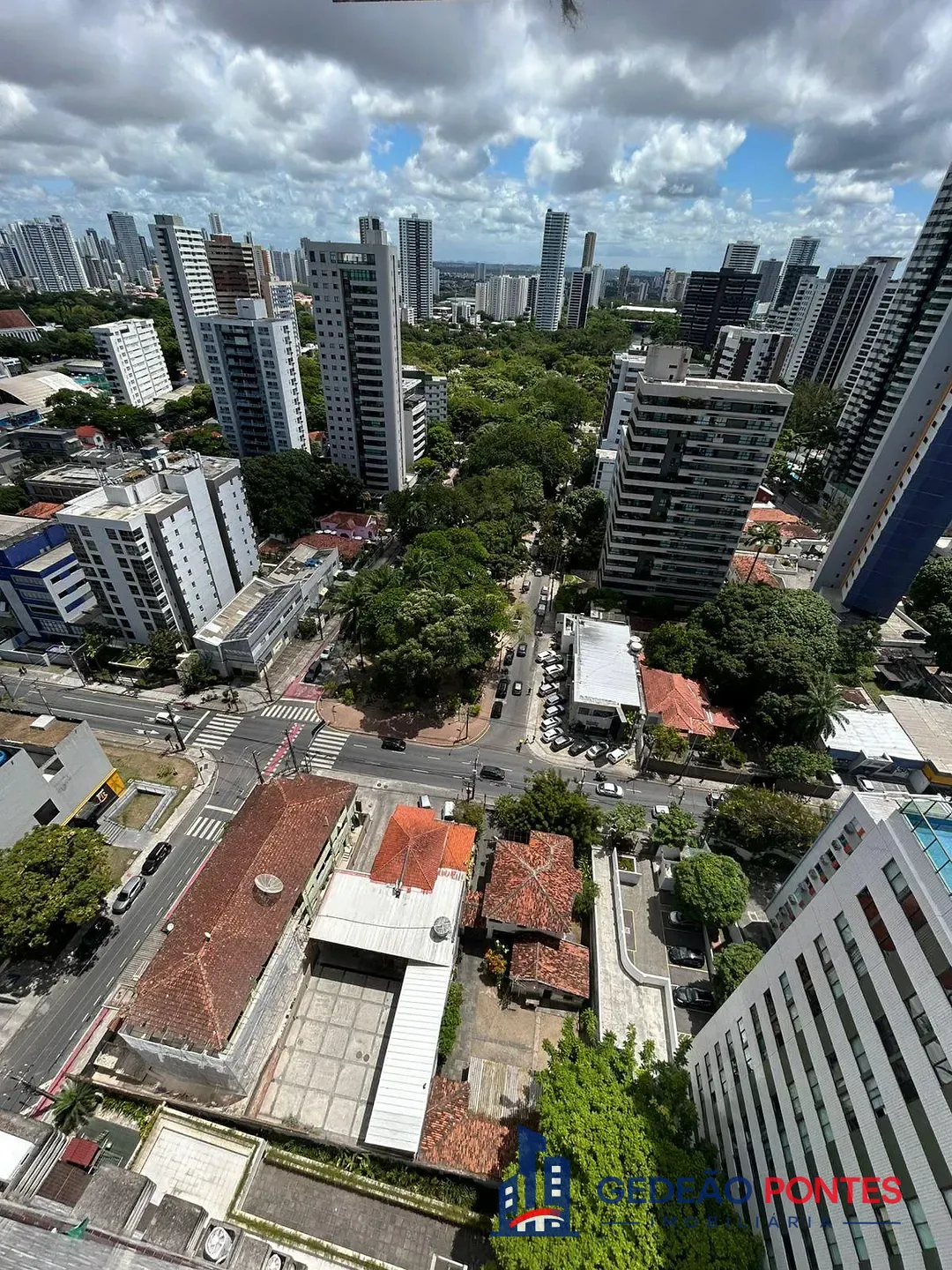 Apartamento, 3 quartos, 276 m² - Foto 1