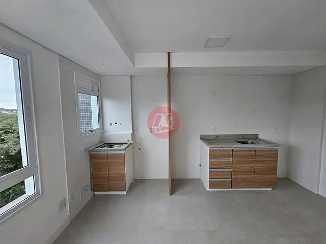 Apartamento 1 quarto e 1 banheiro, para alugar, no bairro Petrópolis em Porto Alegre