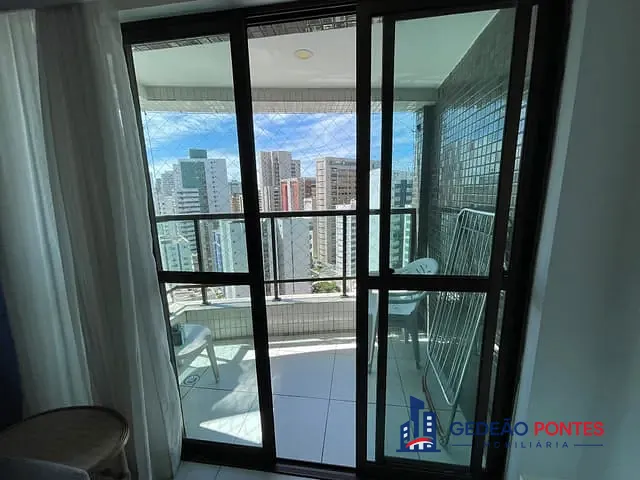 Apartamento 2 quartos e 2 banheiros, à venda ou para alugar, no bairro Boa Viagem em Recife