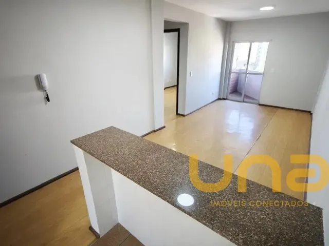 Apartamento 1 quarto e 1 banheiro, para alugar, no bairro CENTRO em Curitiba