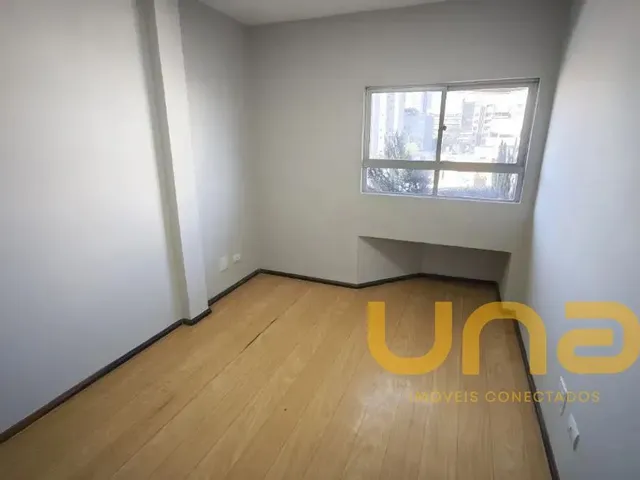 Apartamento 1 quarto e 1 banheiro, para alugar, no bairro CENTRO em Curitiba