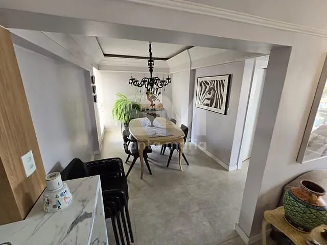 Apartamento 4 quartos e 3 banheiros, à venda, no bairro Centro em Chapecó