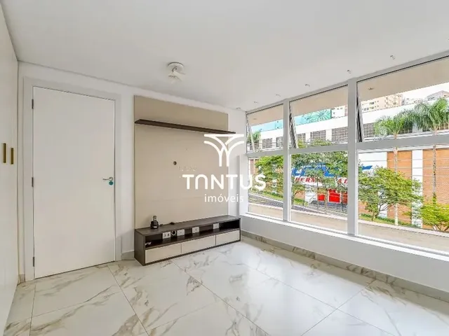 Apartamento 2 quartos e 2 banheiros, para alugar, no bairro Bigorrilho em Curitiba