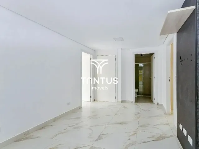 Apartamento 2 quartos e 2 banheiros, para alugar, no bairro Bigorrilho em Curitiba