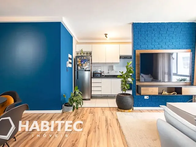 Apartamento 2 quartos e 1 banheiro, à venda, no bairro Parolin em Curitiba