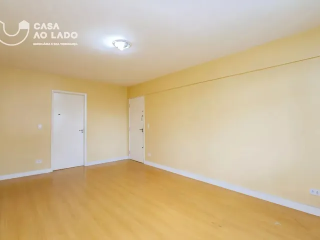 Apartamento 3 quartos e 2 banheiros, para alugar, no bairro Juvevê em Curitiba
