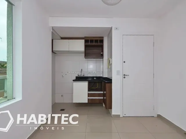 Apartamento 1 quarto e 1 banheiro, para alugar, no bairro Água Verde em Curitiba