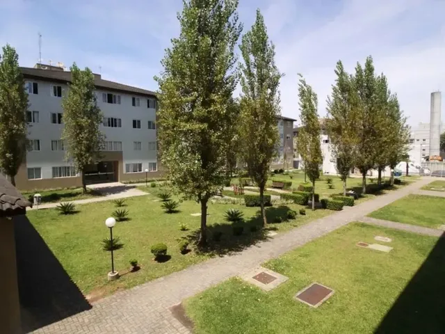 Apartamento 3 quartos e 1 banheiro, para alugar, no bairro Campo Comprido em Curitiba