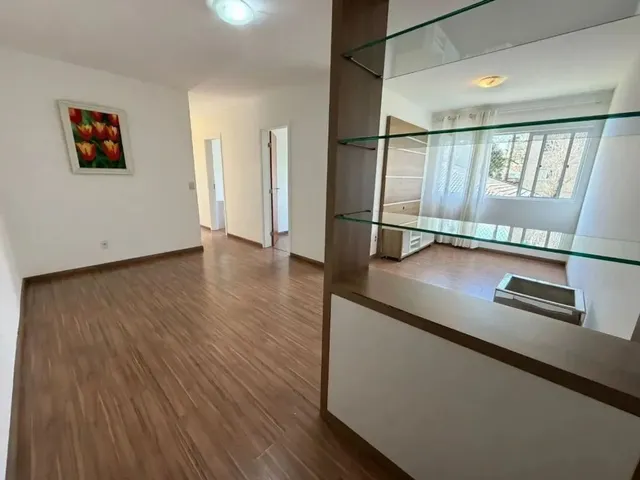 Apartamento 3 quartos e 1 banheiro, para alugar, no bairro Campo Comprido em Curitiba