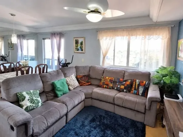 Apartamento 3 quartos e 3 banheiros, à venda, no bairro Cabral em Curitiba