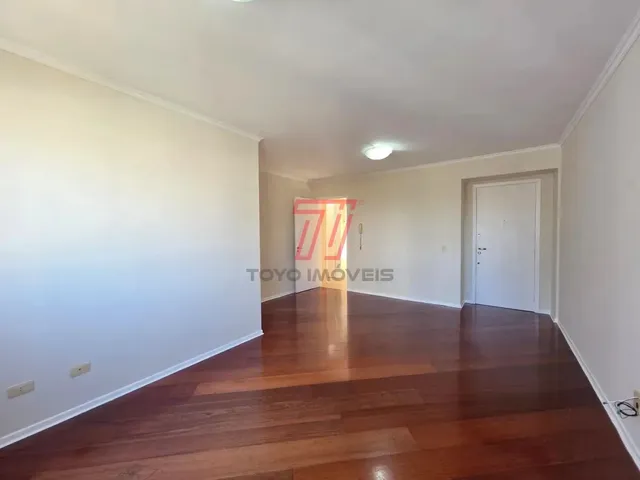Apartamento 3 quartos e 3 banheiros, para alugar, no bairro Portão em Curitiba