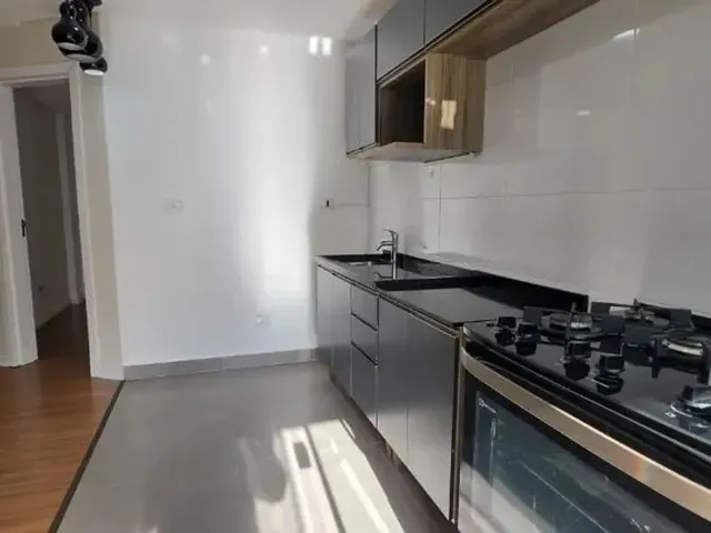 Apartamento 2 quartos e 2 banheiros, para alugar, no bairro Água Verde em Curitiba