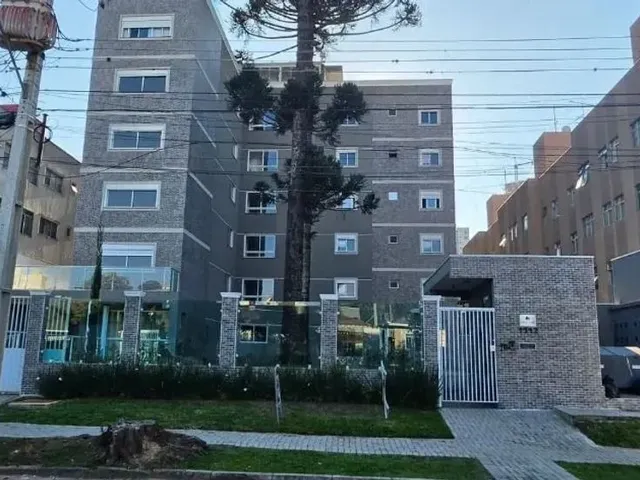 Apartamento 2 quartos e 2 banheiros, para alugar, no bairro Água Verde em Curitiba