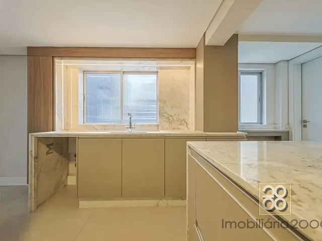 Apartamento 3 quartos e 1 banheiro, à venda, no bairro Alto Da Gloria em Curitiba