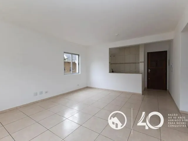 Apartamento 2 quartos e 1 banheiro, para alugar, no bairro Tingui em Curitiba