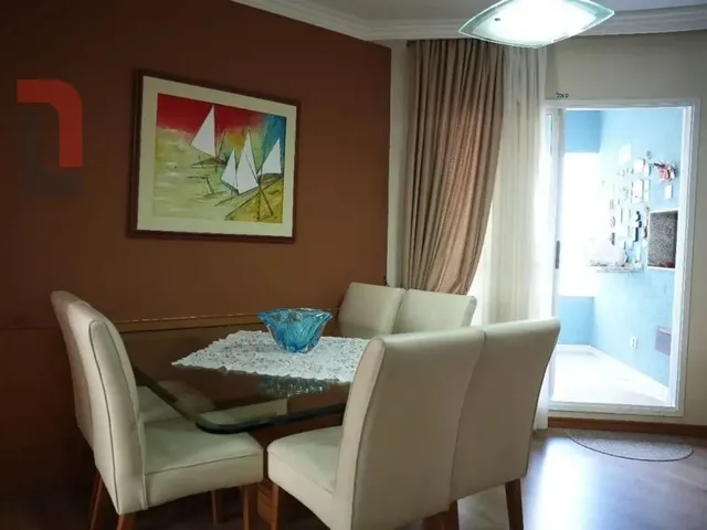 Apartamento 3 quartos e 2 banheiros, à venda, no bairro Cristo Rei em Curitiba