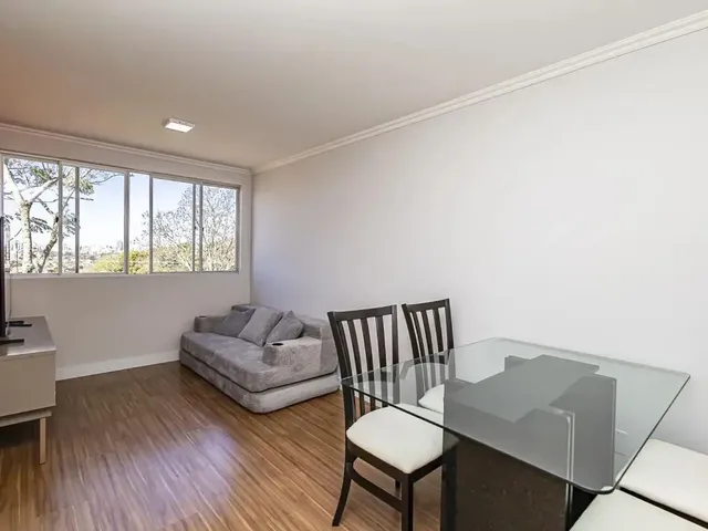 Apartamento 2 quartos e 1 banheiro, à venda, no bairro Campo Comprido em Curitiba