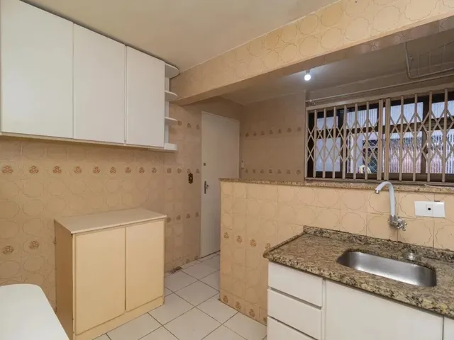 Apartamento 3 quartos e 1 banheiro, para alugar, no bairro Vila Izabel em Curitiba