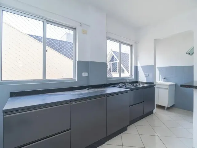 Apartamento 1 quarto e 1 banheiro, para alugar, no bairro Agua Verde em Curitiba