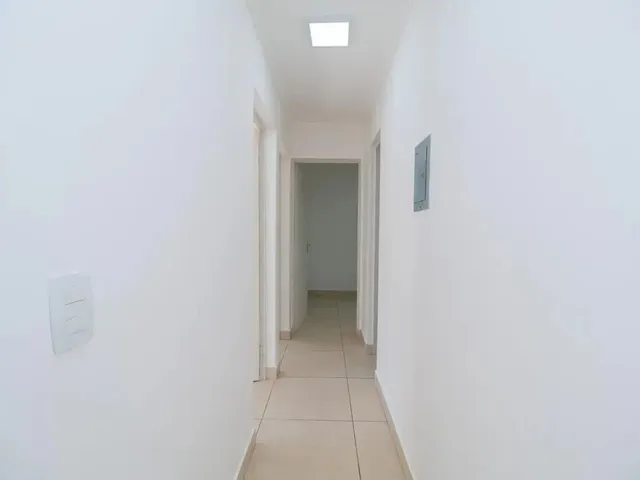 Apartamento 3 quartos e 1 banheiro, para alugar, no bairro Campo Comprido em Curitiba