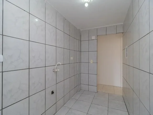 Apartamento 2 quartos e 1 banheiro, para alugar, no bairro Campo Comprido em Curitiba