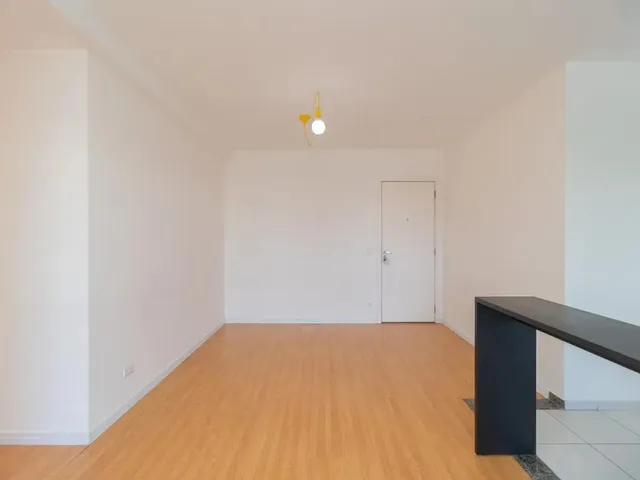 Apartamento 3 quartos e 1 banheiro, para alugar, no bairro Ecoville em Curitiba