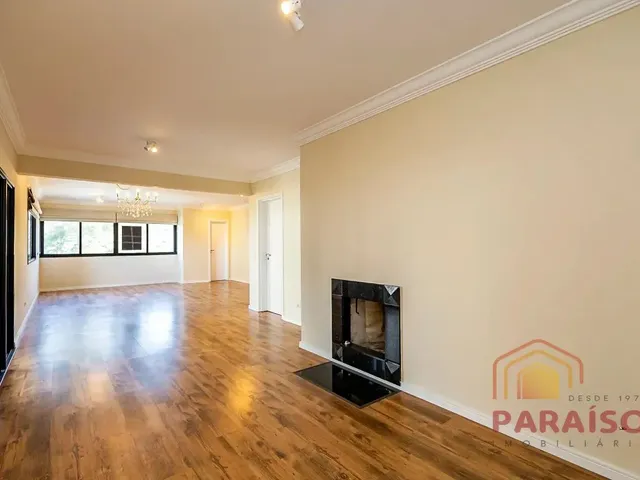 Apartamento 4 quartos e 3 banheiros, para alugar, no bairro Mossunguê em Curitiba